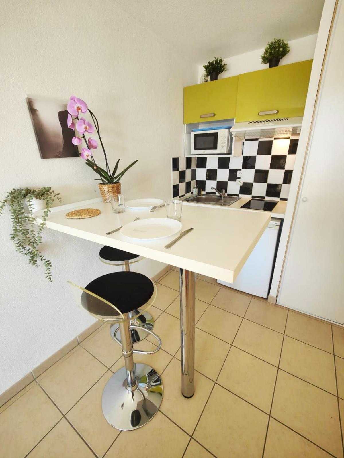 Le Manon Residence Hotel Signes Zewnętrze zdjęcie