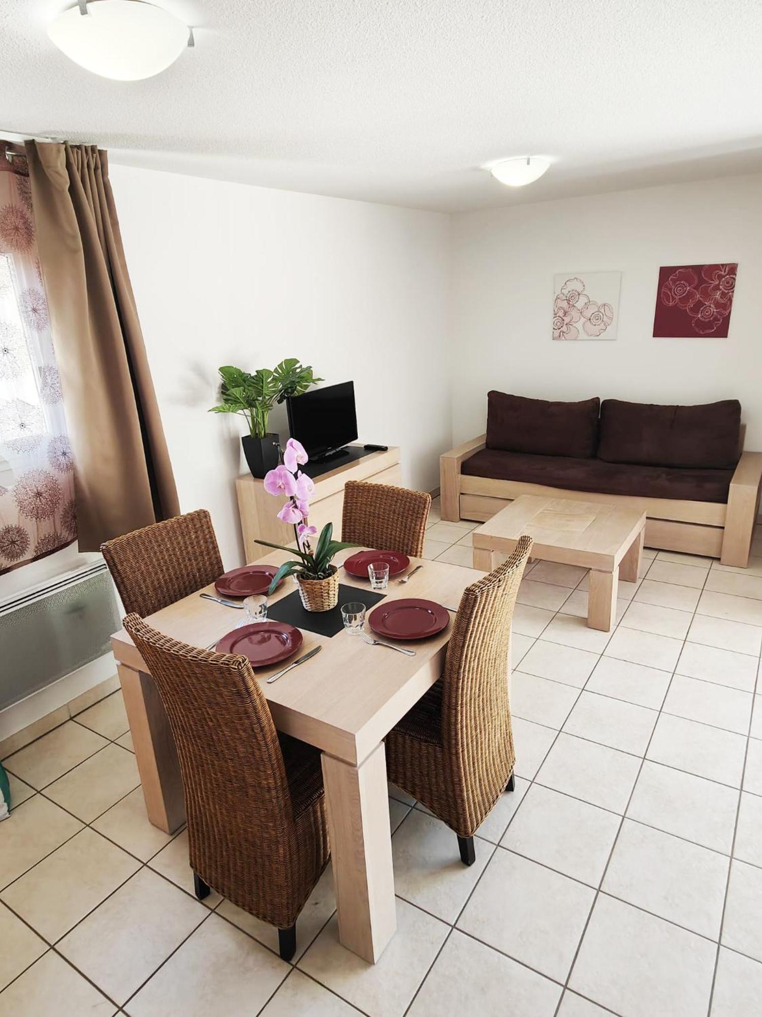 Le Manon Residence Hotel Signes Zewnętrze zdjęcie